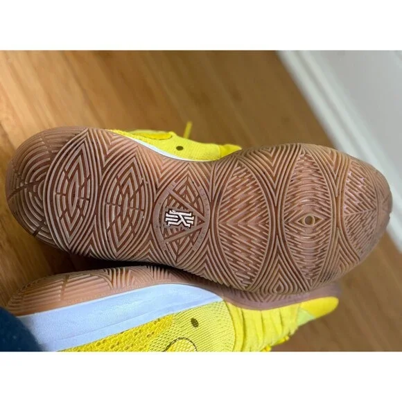 Nike SpongeBob SquarePants x Kyrie 5 SpongeBob CJ6951-700 Mens Size 9